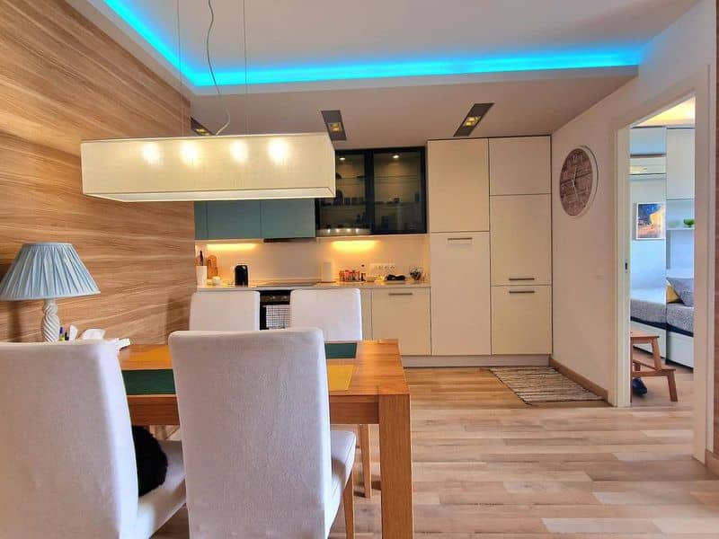 Beautiful Apartment with Pool and Terrace