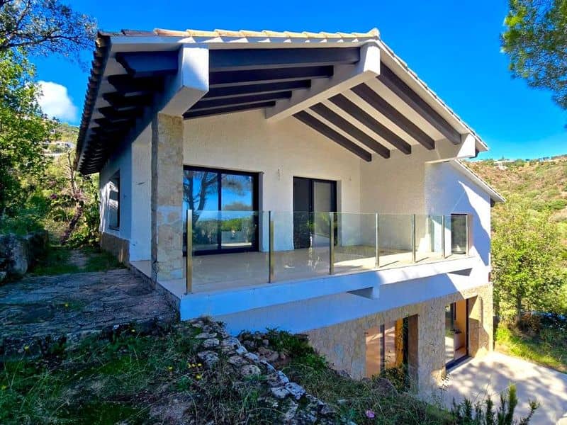 VILLA RENOVADA CON VISTAS PANORÁMICAS AL MAR EN MAS NOU, PLATJA D’ARO