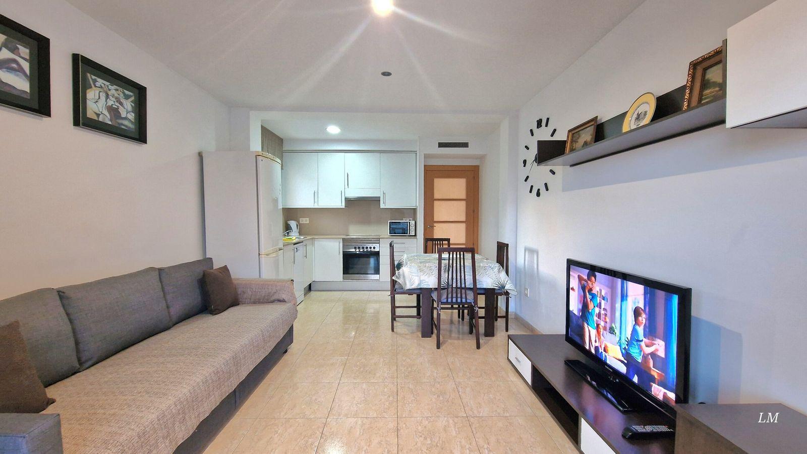 Apartment with tourist license in Lloret de Mar, Sea Views