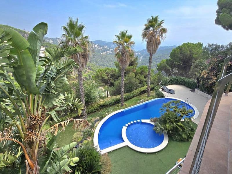 Espectacular Villa con Piscina Privada y unas Impresionantes Vistas al Mar