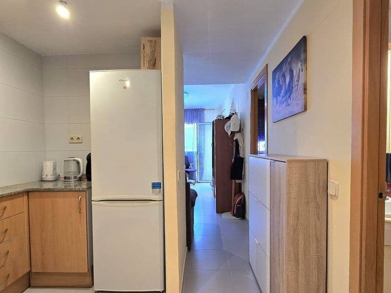 Bonito Apartamento con Piscina en Fenals, Lloret de Mar