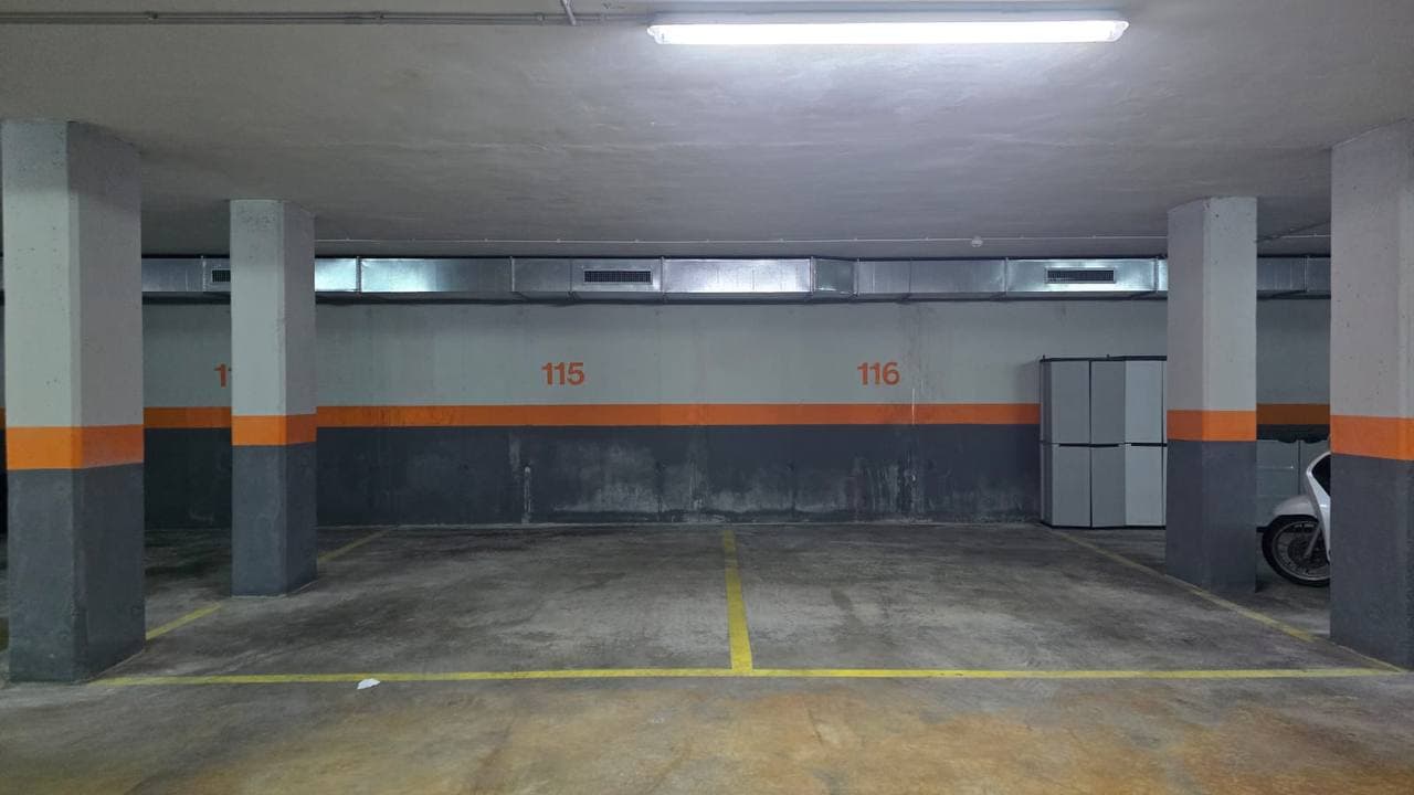 Plazas de Parking en Alquiler — Fenals, Lloret de Mar