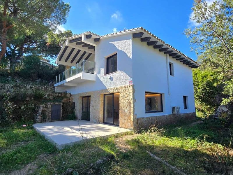 VILLA RENOVADA CON VISTAS PANORÁMICAS AL MAR EN MAS NOU, PLATJA D’ARO