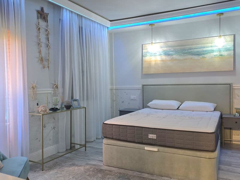 Apartamento en alquiler de larga estancia en Lloret de Mar, con piscina