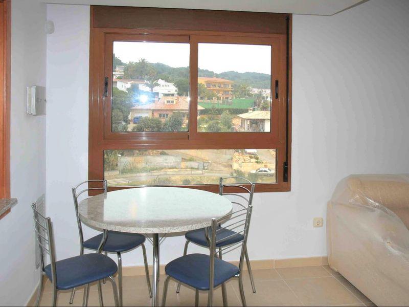 Modern Apartment with Pool and Parking in Lloret de Mar