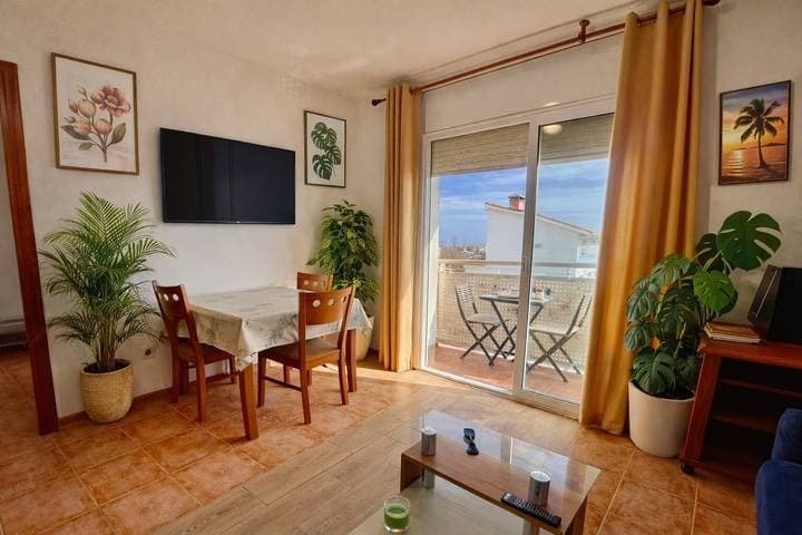 ÁTICO EN PALAFOLLS CON LICENCIA Y VISTAS AL MAR 