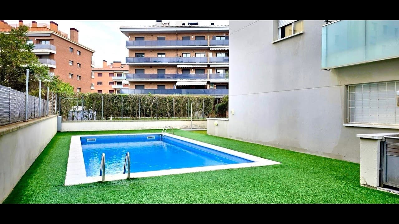 Bonito Apartamento con Piscina en Fenals, Lloret de Mar