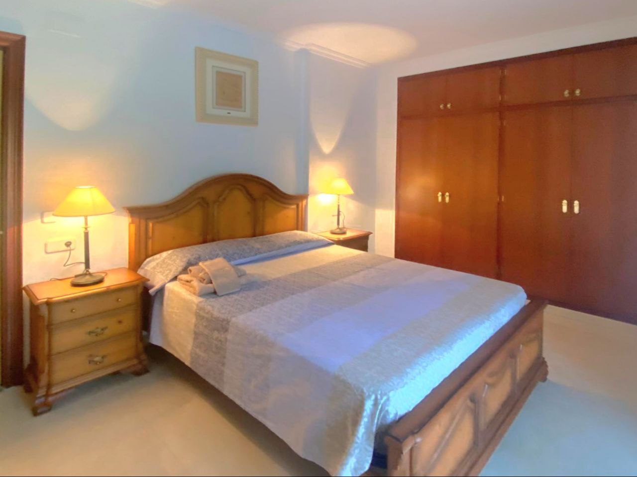 5942566555642611172_121