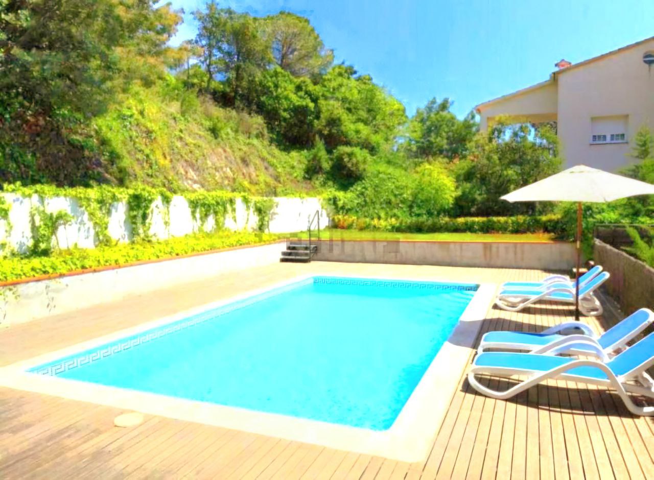 5945252104203519029_121