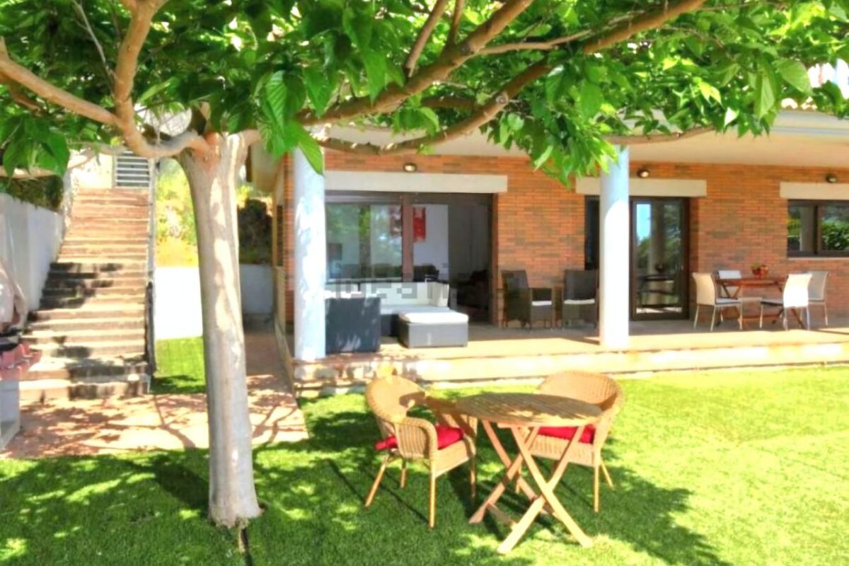 Property for Sale in Lloret de Mar (Serra Brava)