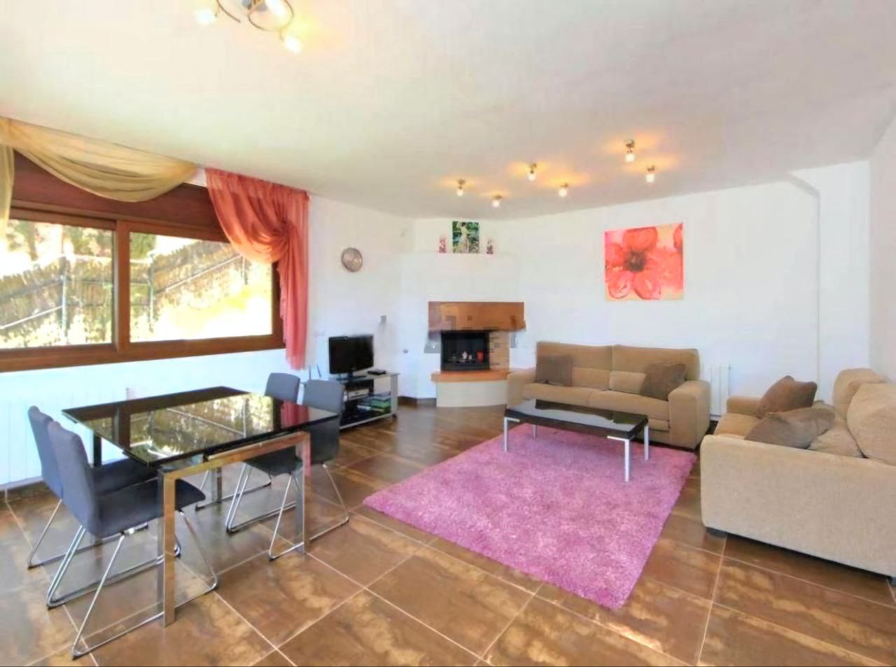 5945252104203519033_121