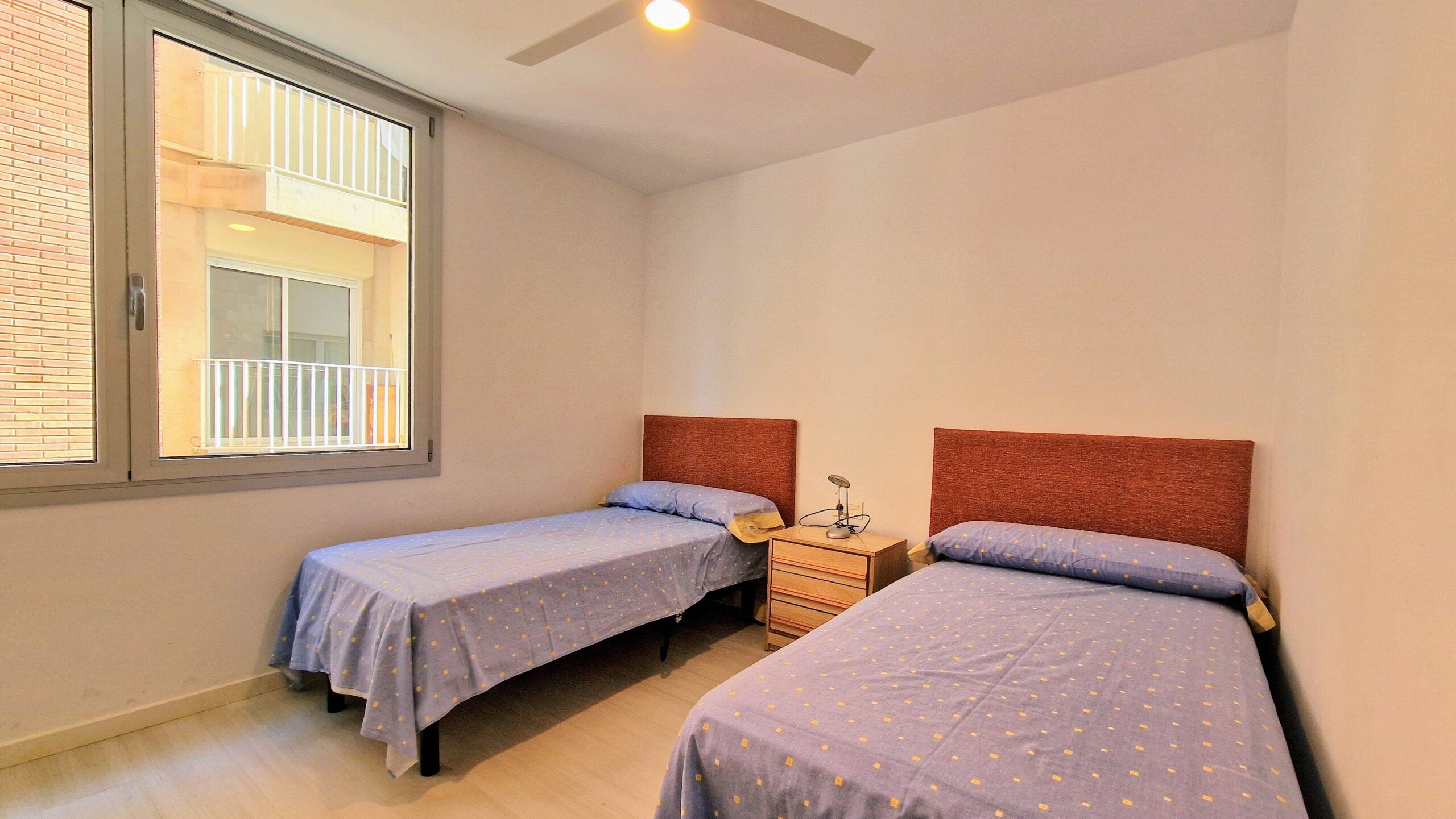 rent_a008_go2lloret16