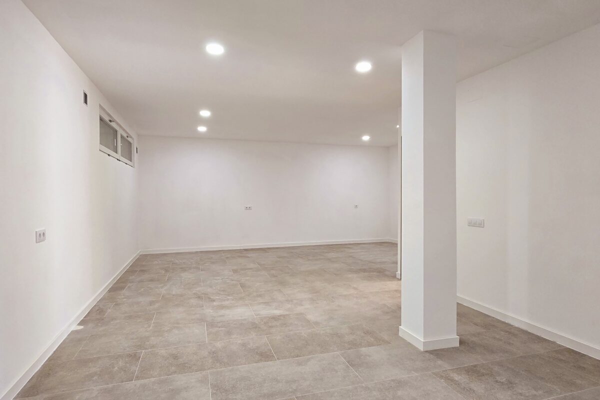 For Sale — Modern New Home with Designer Project, La Goba