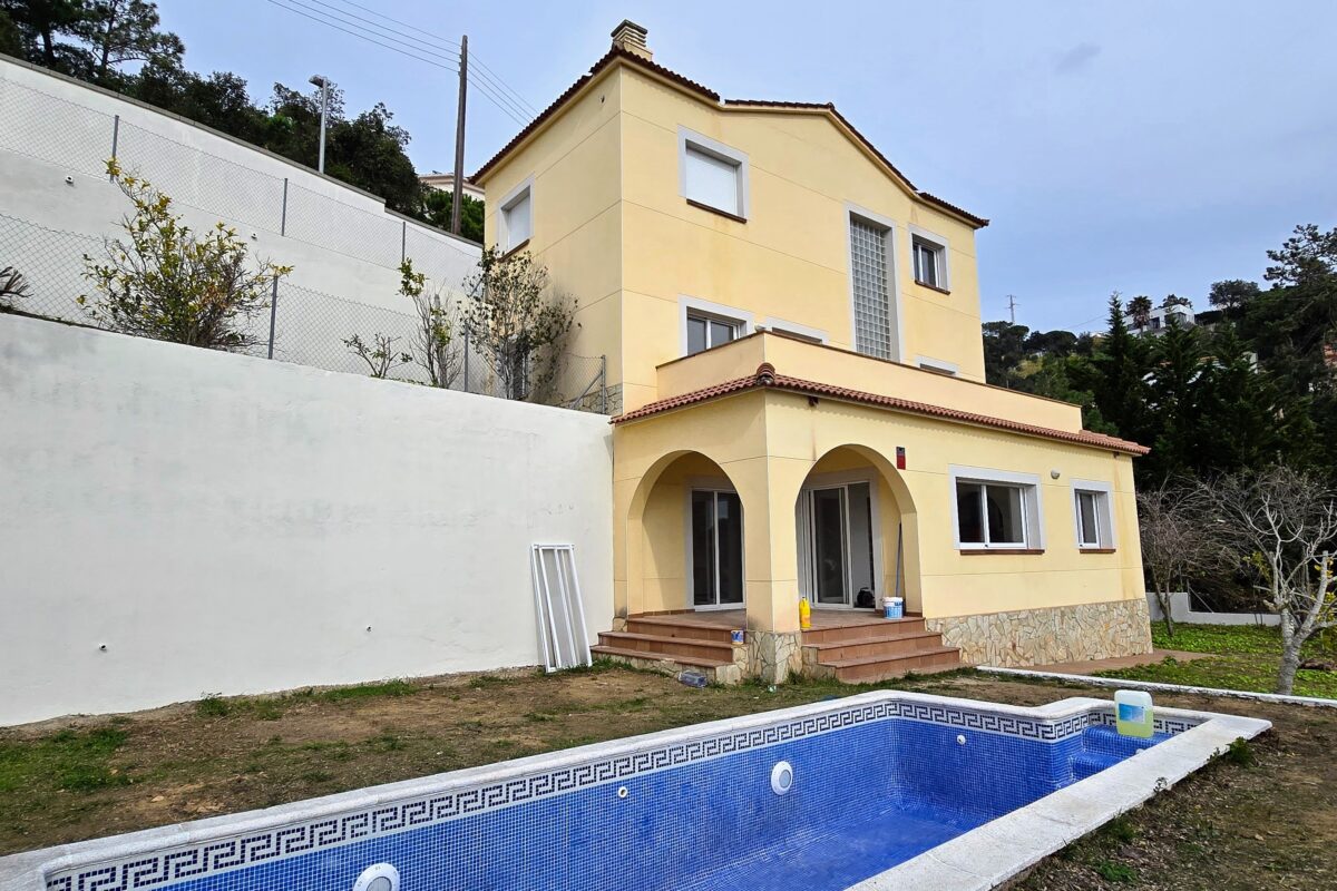 Stunning House with Panoramic Sea Views in Serra Brava, Lloret de Mar – AllCostaBrava