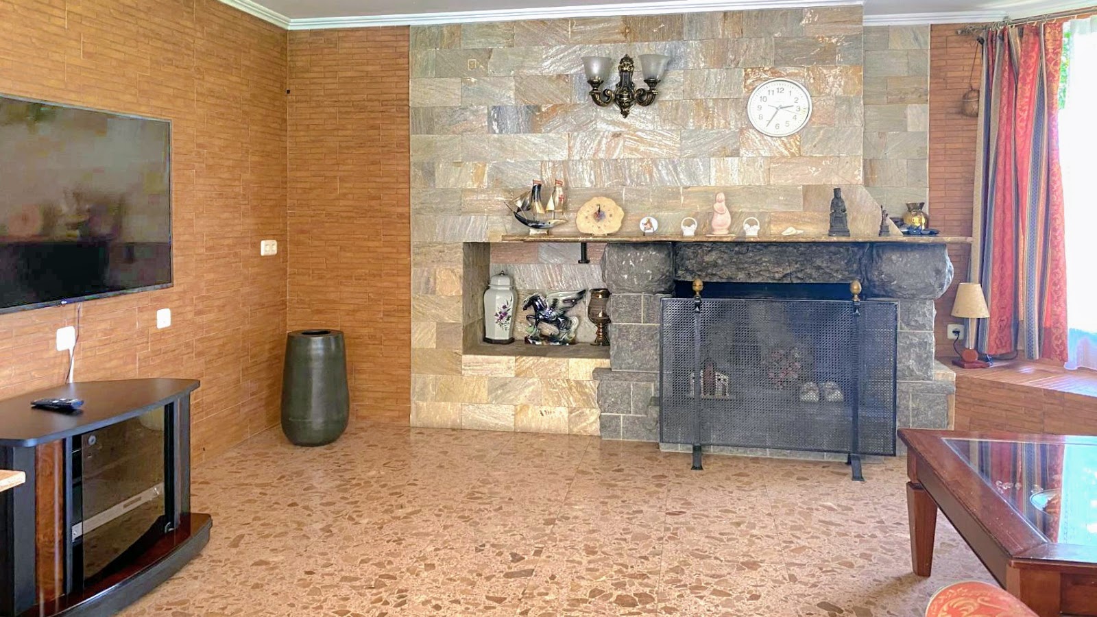 IMG-20240918-Wc082_villc082_villa_sant_francesc_sc082_villa_sant_francescnt_frc082_villa_sant_francescncesc0073