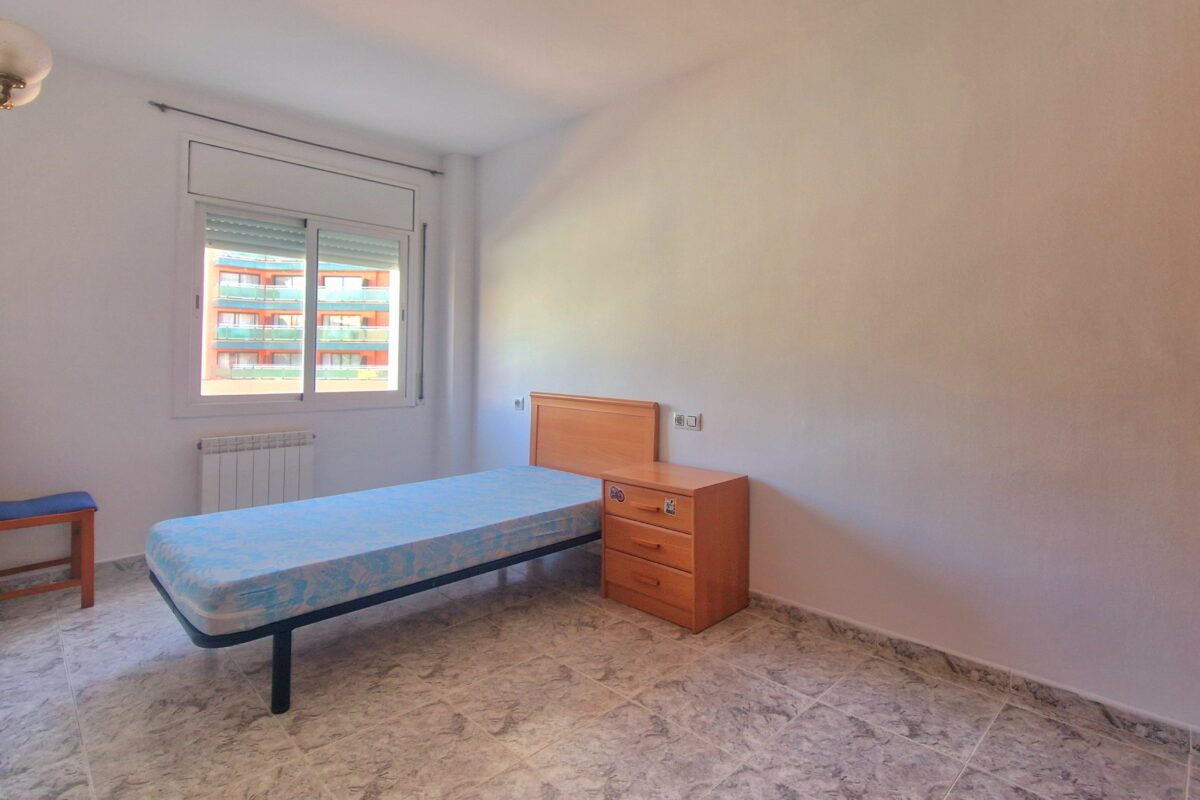Spacious 4-Bedroom Apartment – Lloret de Mar