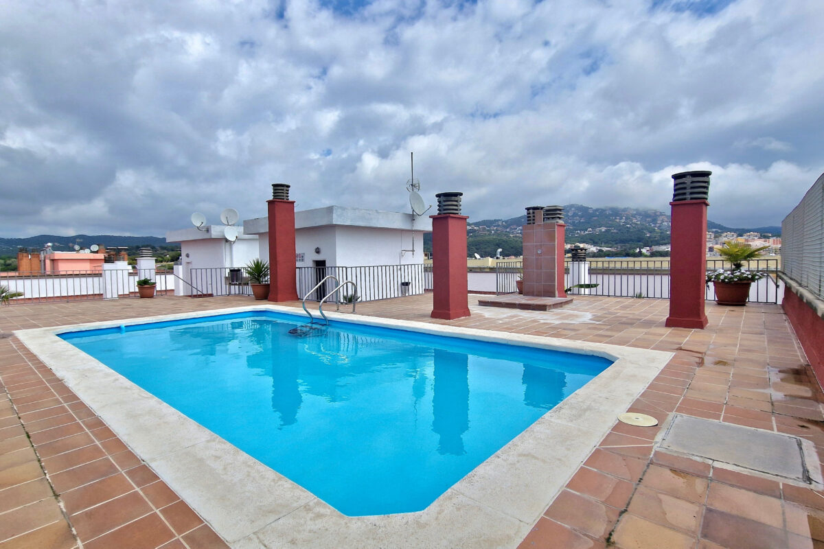 Apartment Columbo-Go2lloret in Rieral, Lloret de Mar — Perfect Summer Rental