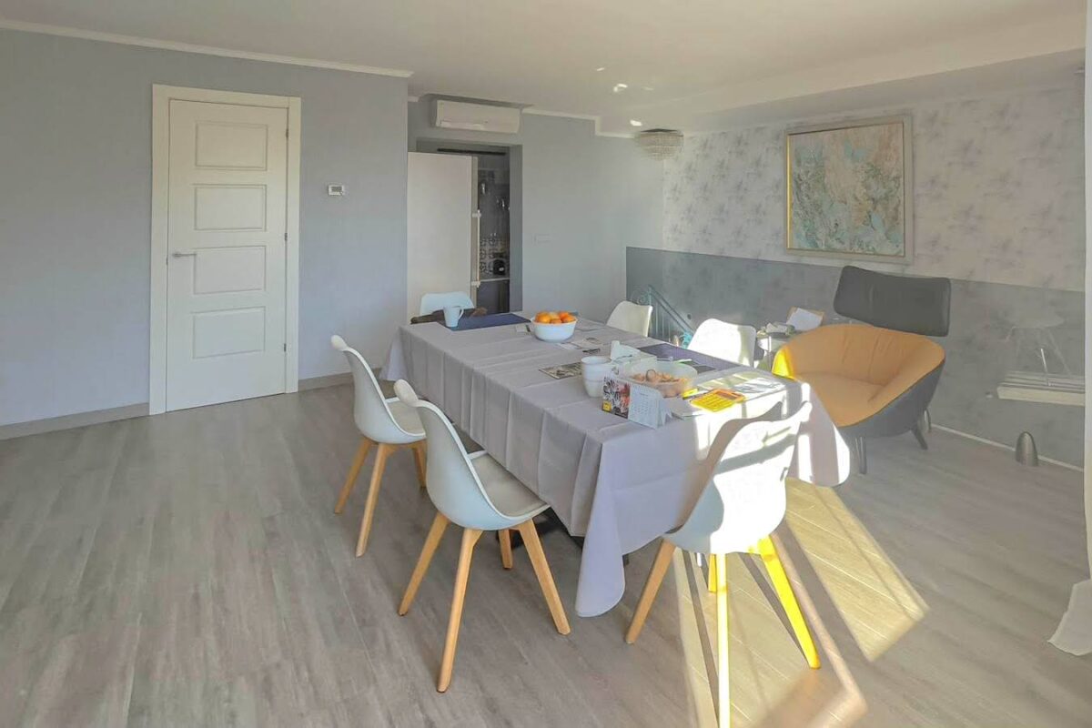 Beautiful House for Sale in Mas Romeu, Just 2 km from the Beach