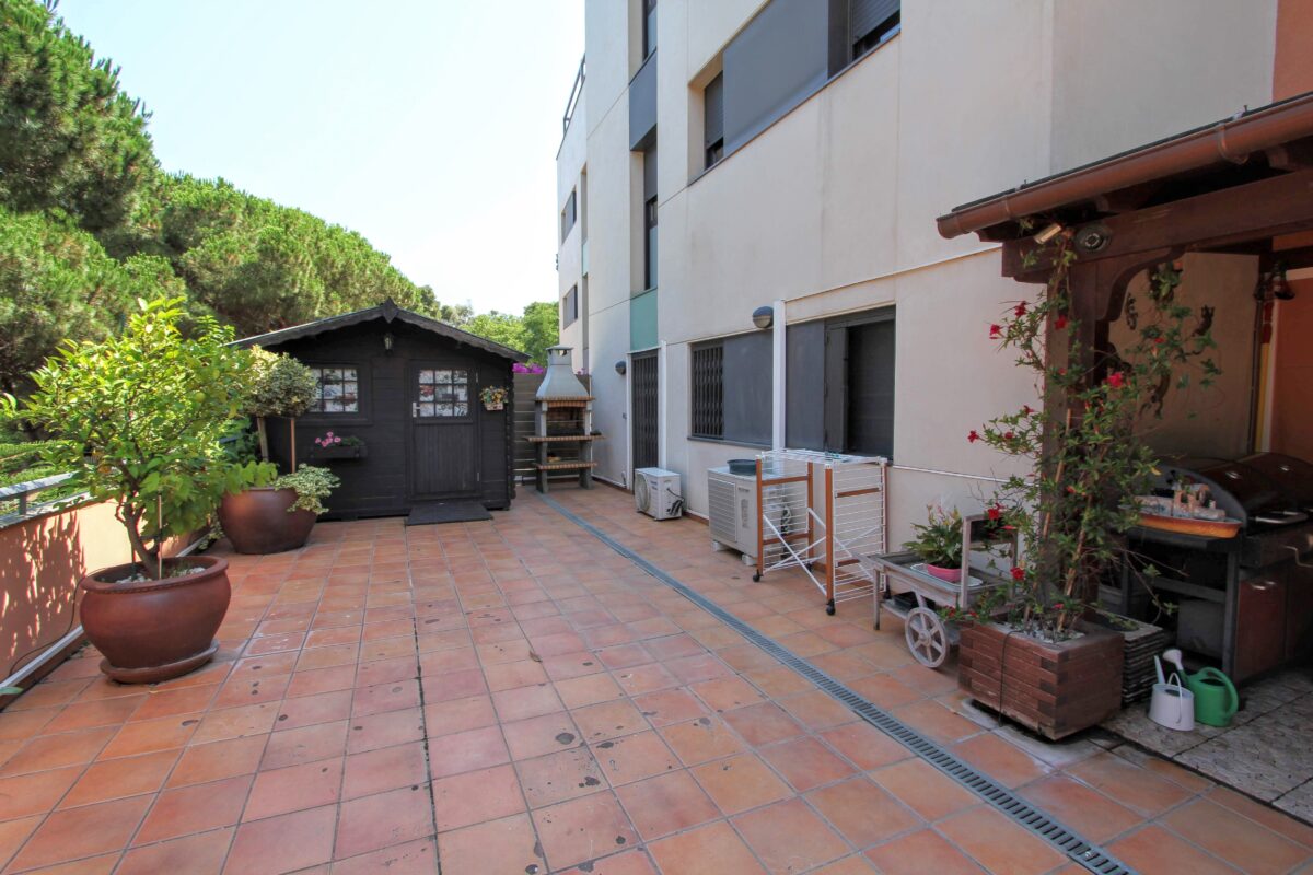Ground-floor apartment with private garden in Lloret de Mar