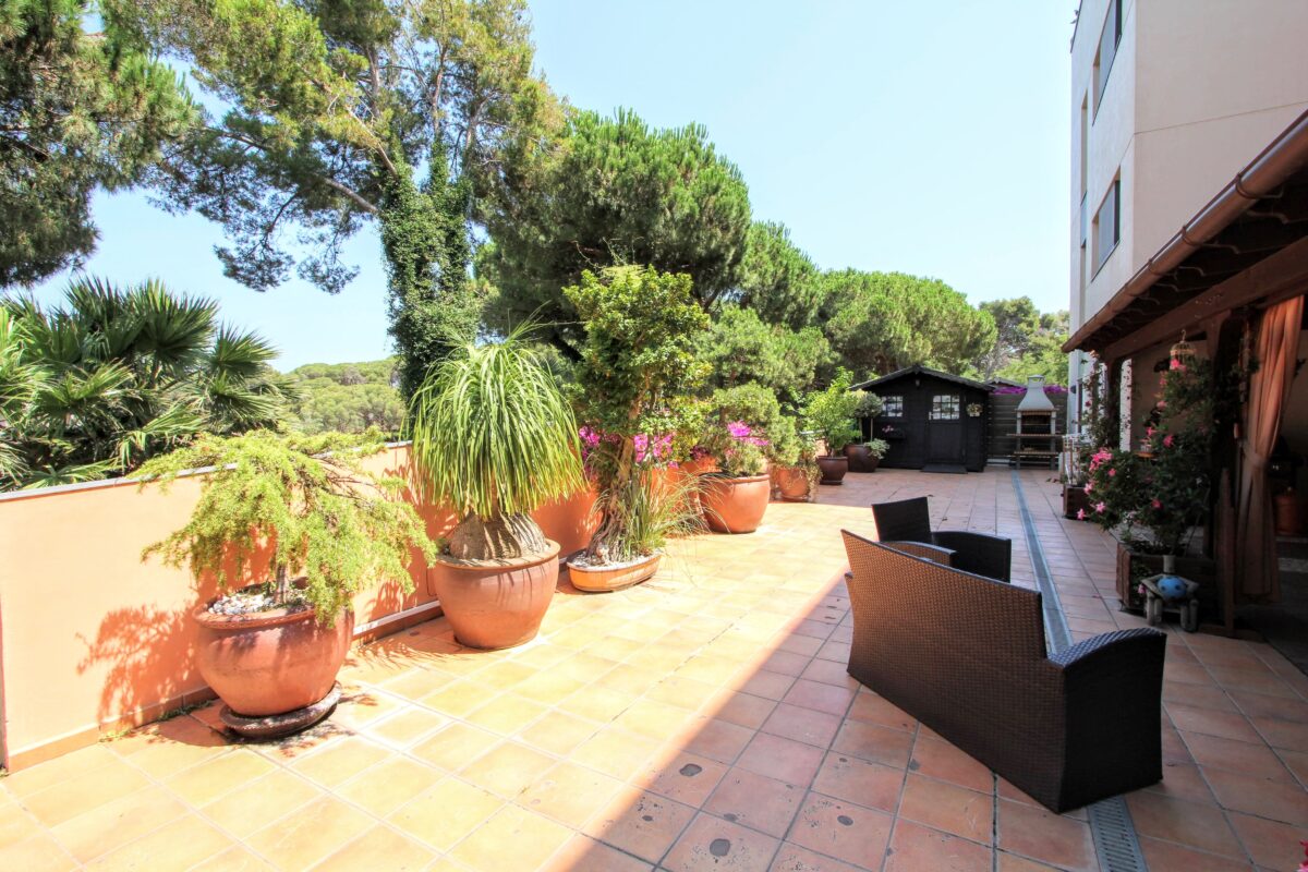 Ground-floor apartment with private garden in Lloret de Mar