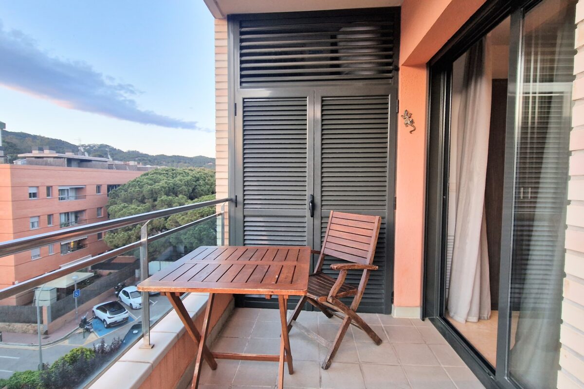 🏡 Cozy Apartment in the Heart of Lloret de Mar — Near the Beach!