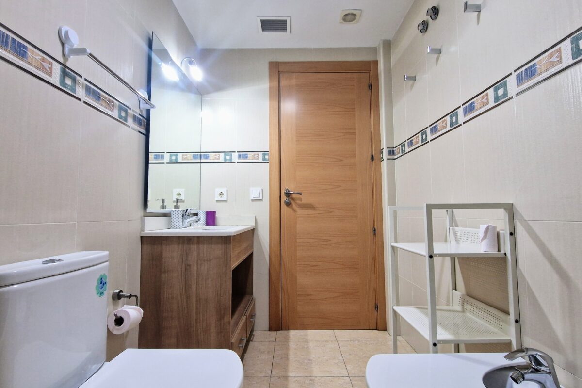 🏡 Cozy Apartment in the Heart of Lloret de Mar — Near the Beach!