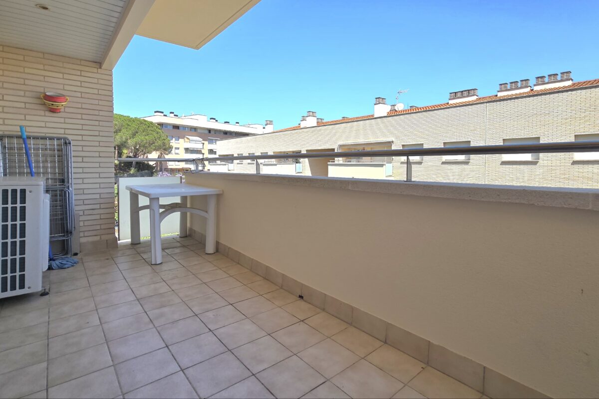 Beautiful Coastal Apartment in Lloret de Mar (Fenals)
