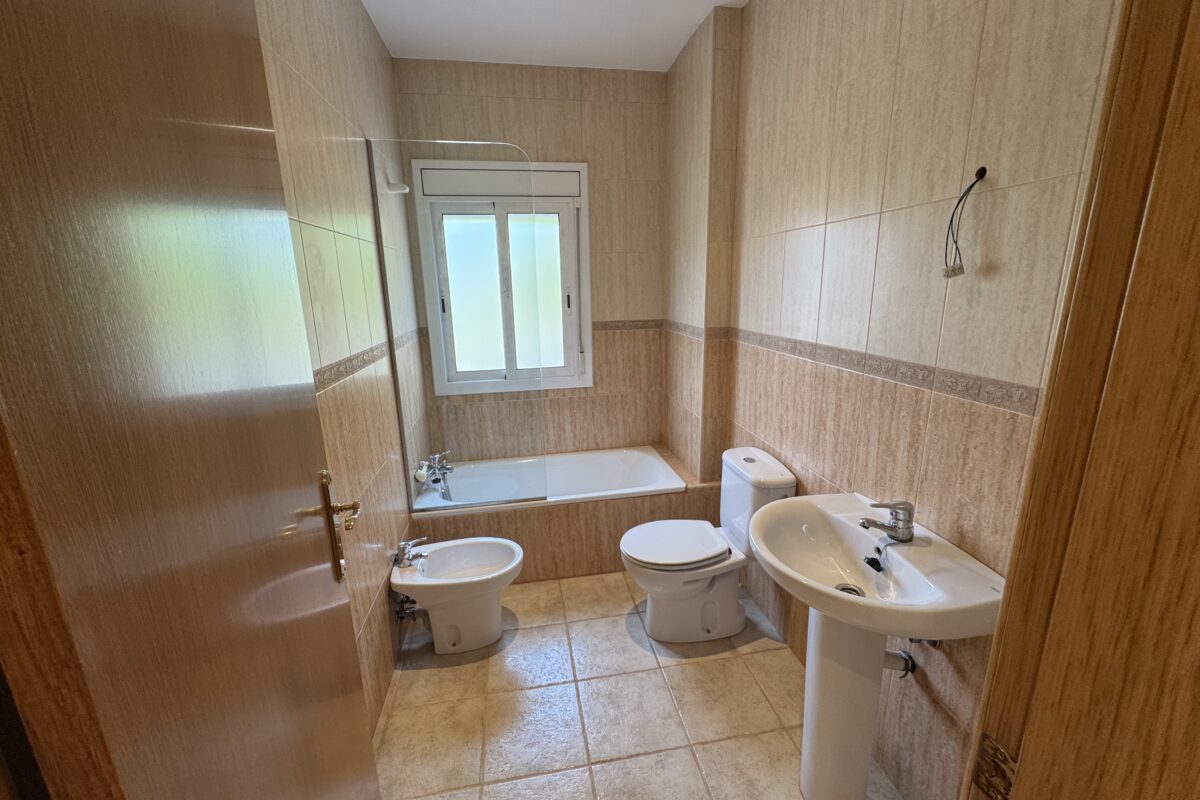 Detached House with Pool in Llinars del Vallès