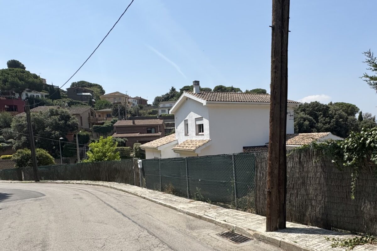 Detached House with Pool in Llinars del Vallès