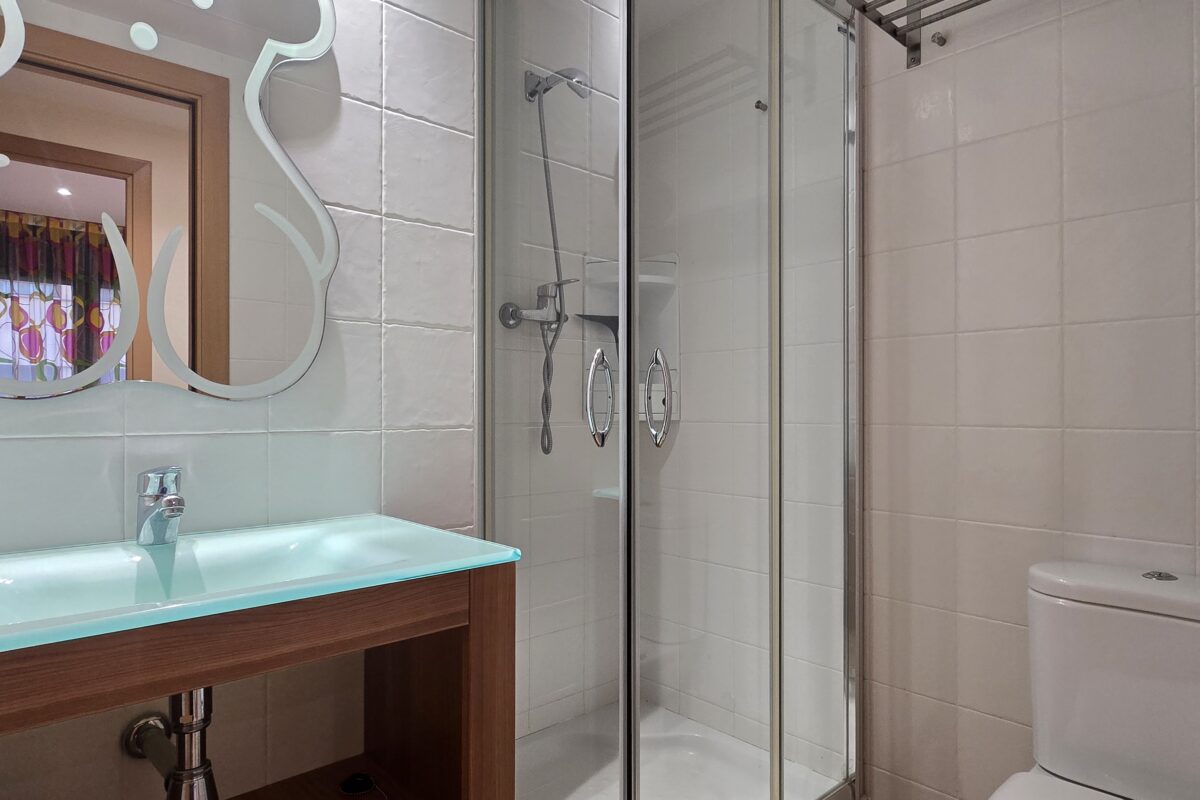 Apartment for Sale in Santa Clotilde Lloret de Mar – 200m from Beach, Pool, Parking