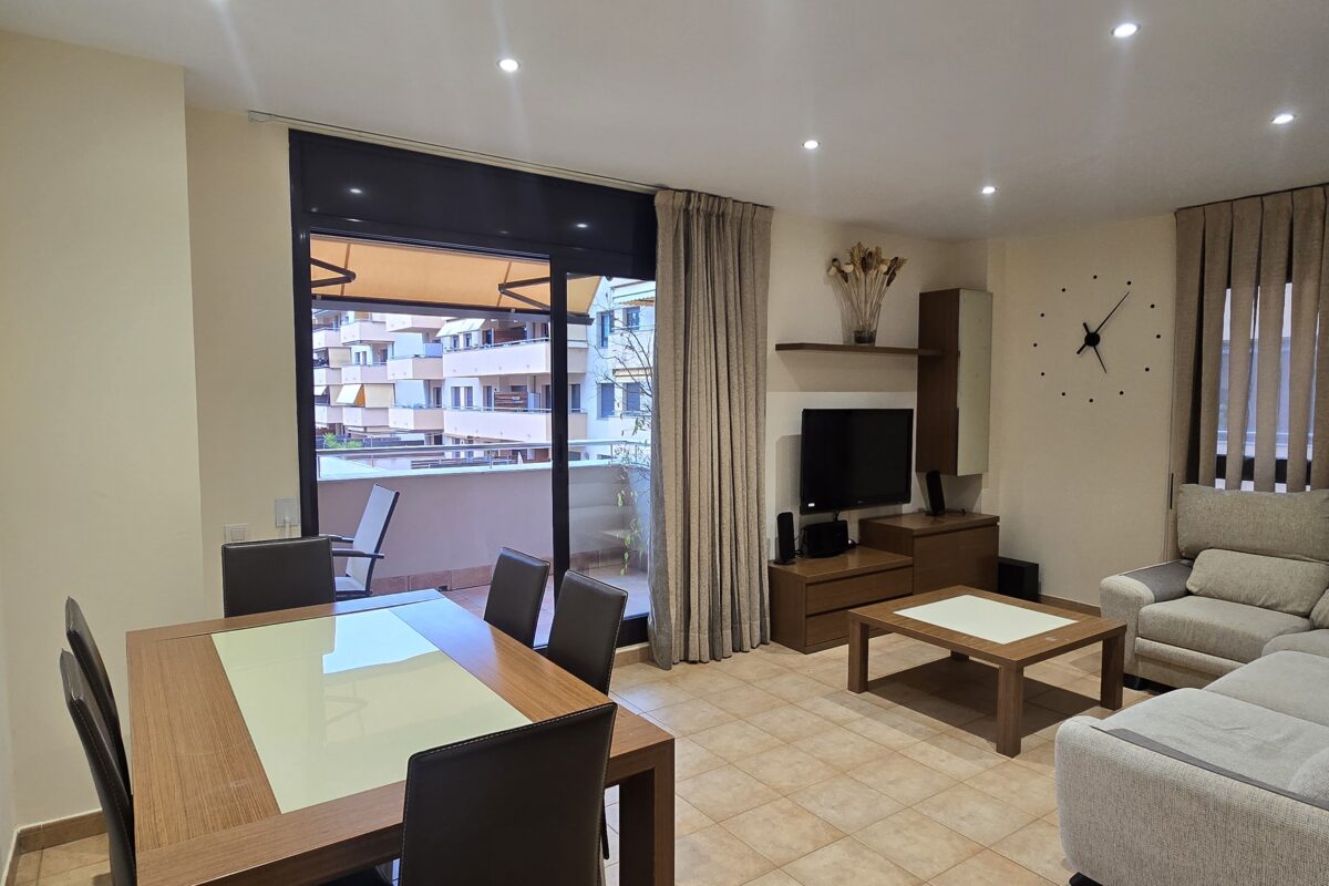 Apartment for Sale in Santa Clotilde Lloret de Mar – 200m from Beach, Pool, Parking