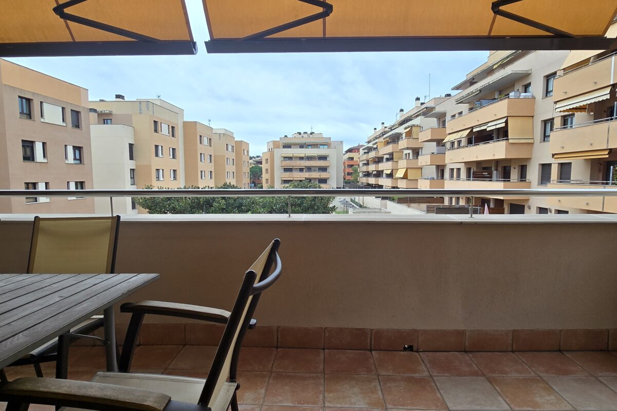 Apartment for Sale in Santa Clotilde Lloret de Mar – 200m from Beach, Pool, Parking