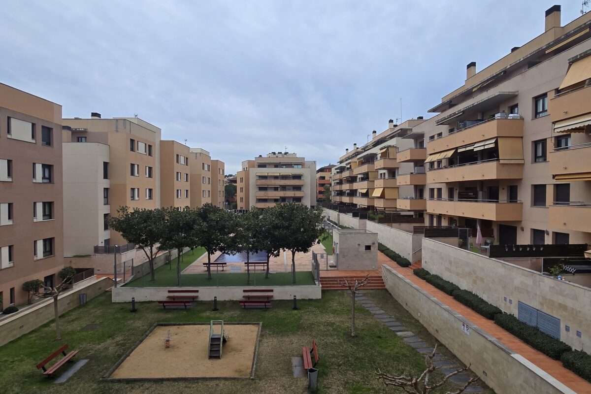 Apartment for Sale in Santa Clotilde Lloret de Mar – 200m from Beach, Pool, Parking