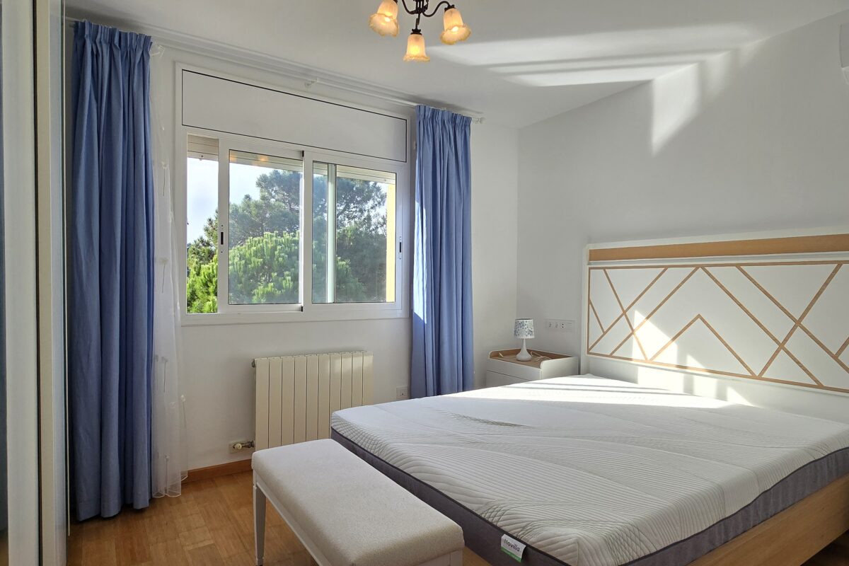 Detached Villa with Pool and Sea & Mountain Views in Pinares, Lloret de Mar