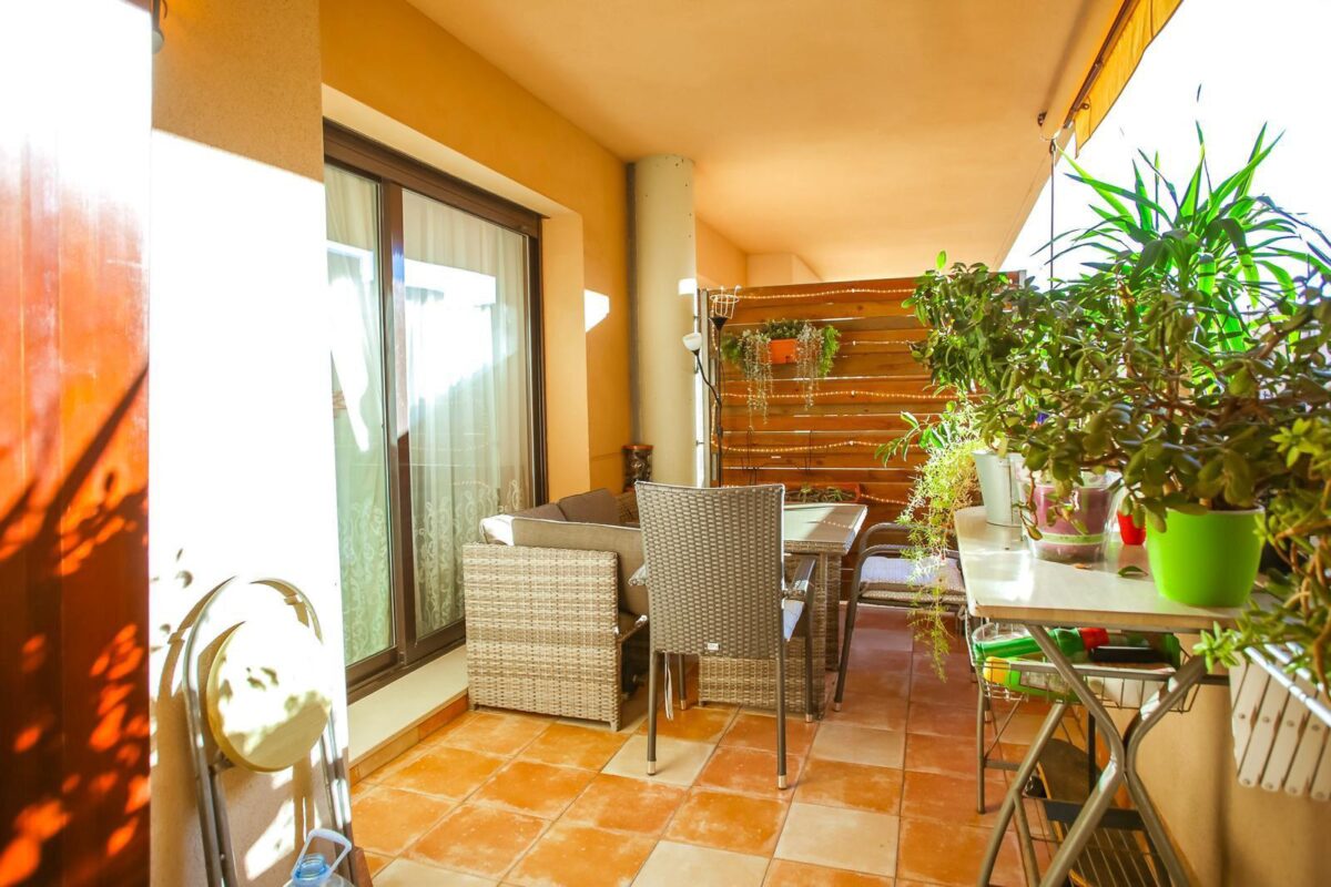 Bright Apartment Near the Beach in Fenals — Peaceful Living with Pool