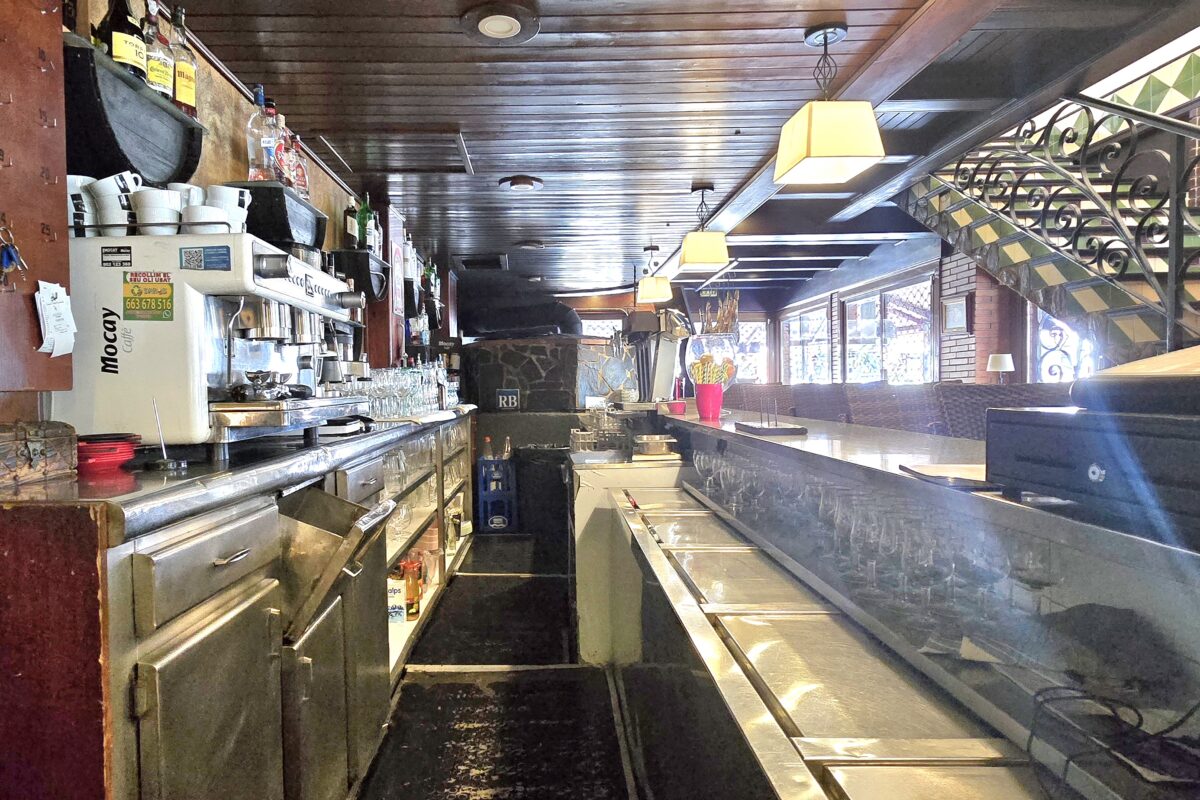 Profitable Restaurant for Sale Lloret de Mar | Freehold + Business