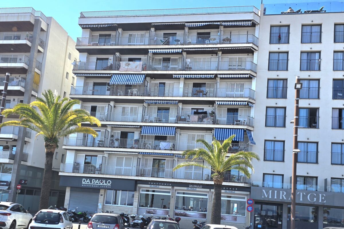 Frontline Sea View Apartment with Promenade Views | Lloret de Mar, Costa Brava