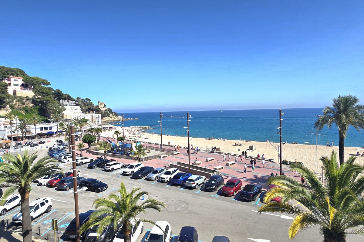 Frontline Sea View Apartment with Promenade Views | Lloret de Mar, Costa Brava