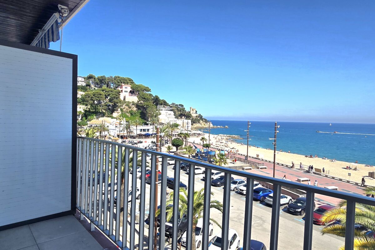 Frontline Sea View Apartment with Promenade Views | Lloret de Mar, Costa Brava