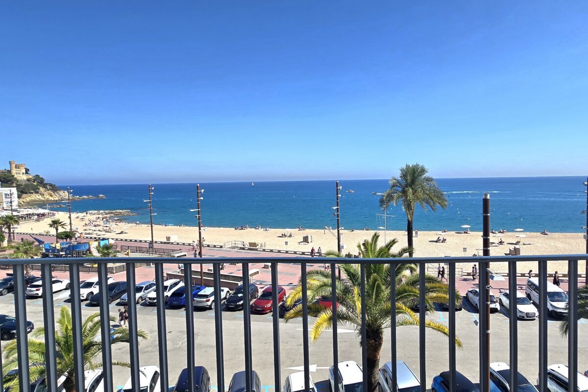 Frontline Sea View Apartment with Promenade Views | Lloret de Mar, Costa Brava
