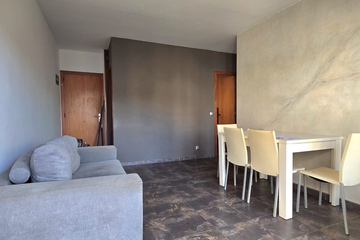 Apartment for Sale in Blanes – €145,000