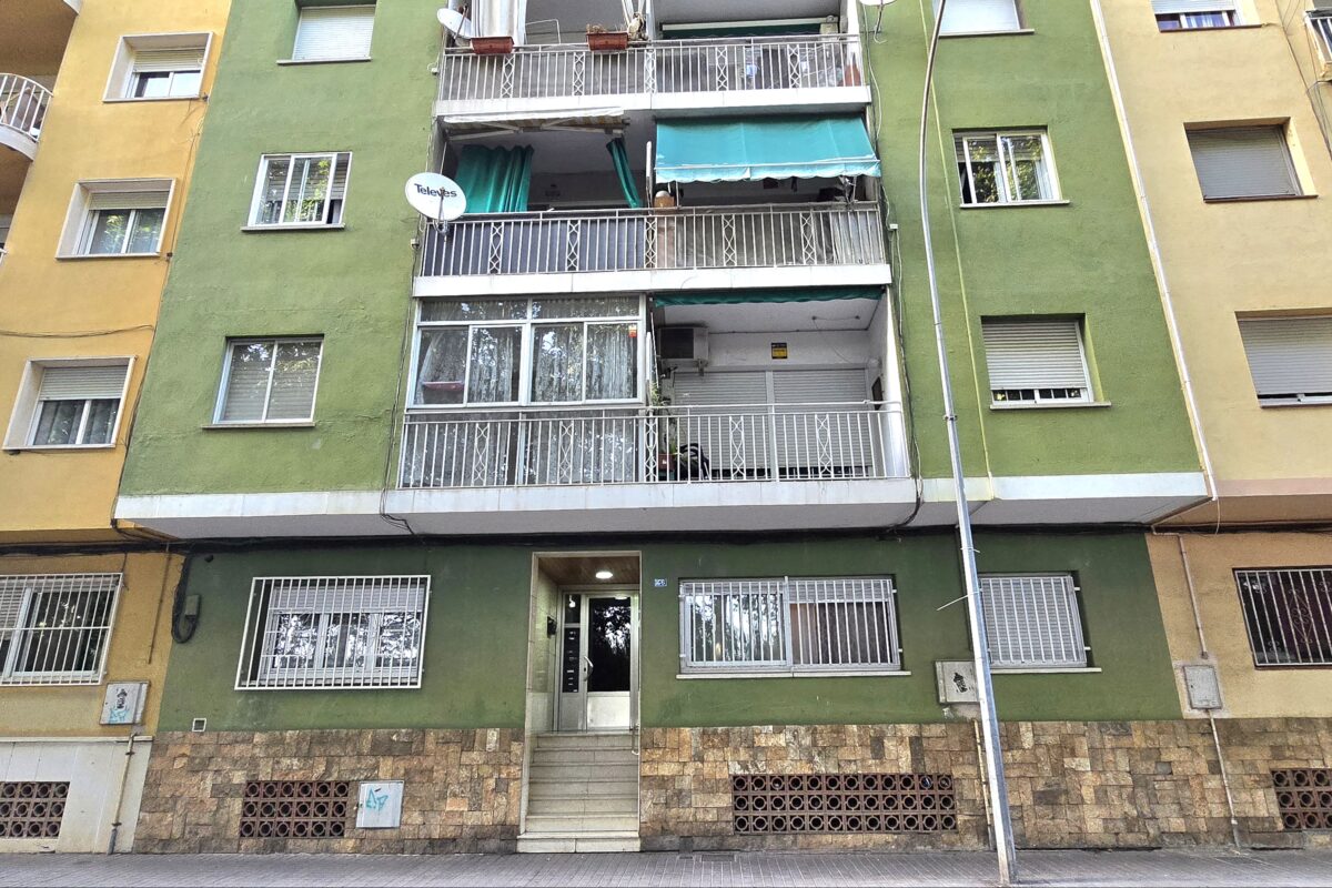 Apartment for Sale in Blanes – €145,000